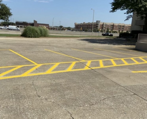 The Benefits of Curb Painting and Parking Lot Striping